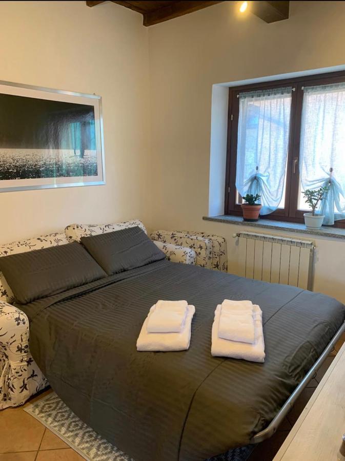 Colline Di Barengo Apartment Momo Eksteriør bilde