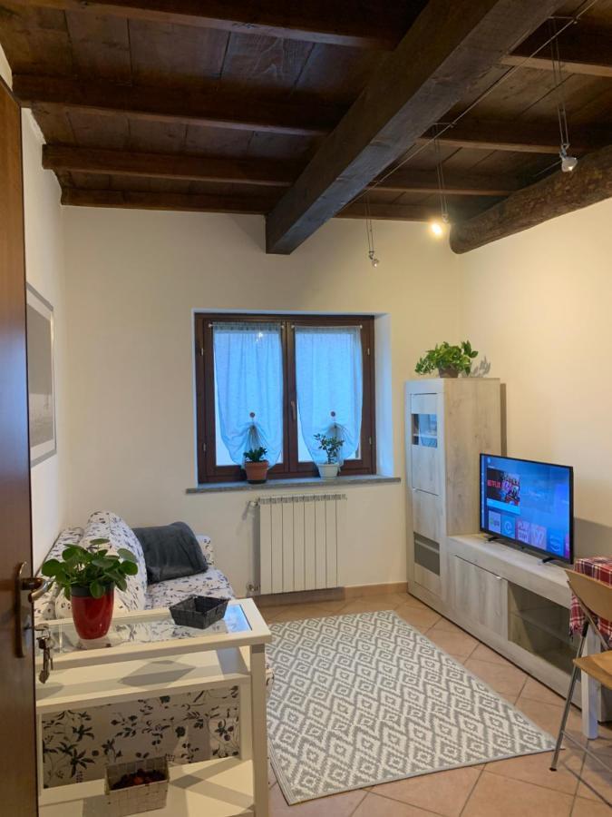 Colline Di Barengo Apartment Momo Eksteriør bilde